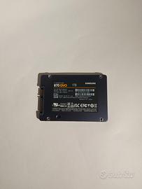 SSD Samsung 870 QVO 1 TB SATA III 2.5 pollici