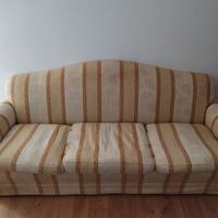 Elegante e comodo divano 3 posti stile classico