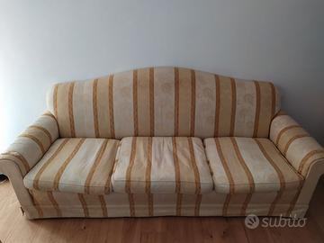 Elegante e comodo divano 3 posti stile classico
