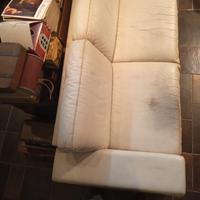 divano a 3 posti in pelle