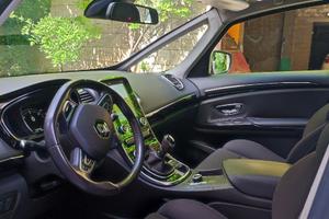 Renault Espace Espace V 2015 1.6 dci energy Zen 13