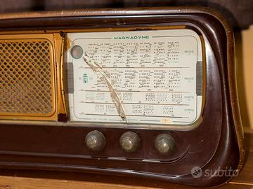 Radio a valvole vintage magnadyne a14