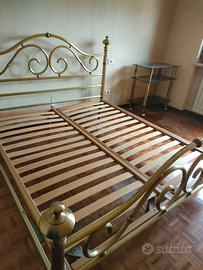 Letto in ottone