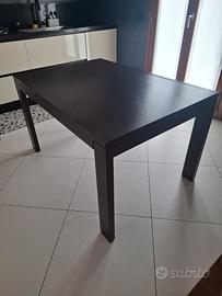 Tavolo e sedie