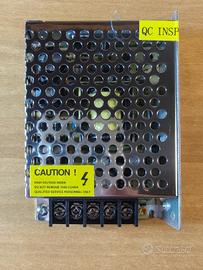 Alimentatore switching 12V 5A