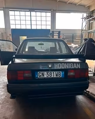 BMW E30 motore 3.5 6 cilindri in linea