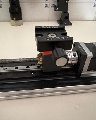 Slitta macro motorizzata MJKZZ Sr-90p