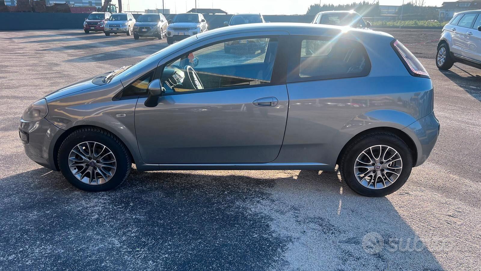 Fiat Punto Evo 2011 photo 4