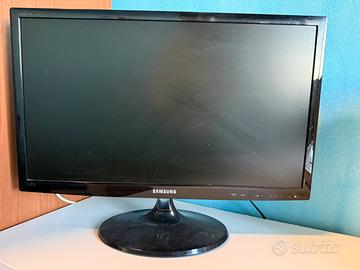 Televisione SAMSUNG T24c300