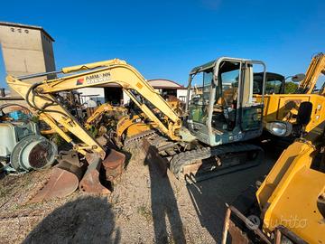 Escavatore Yanmar B50