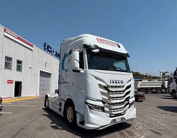 IVECO S-WAY 510 bianco