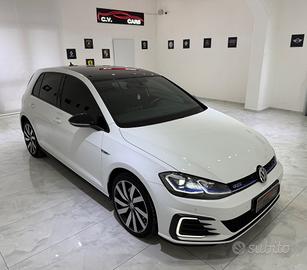 VOLKSWAGEN GOLF GTE UNICO PROPRIETARIO
