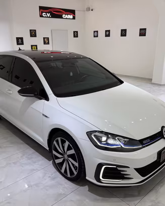 VOLKSWAGEN GOLF GTE UNICO PROPRIETARIO