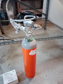 bombola CO2 3 litri con riduttore di pressione e c