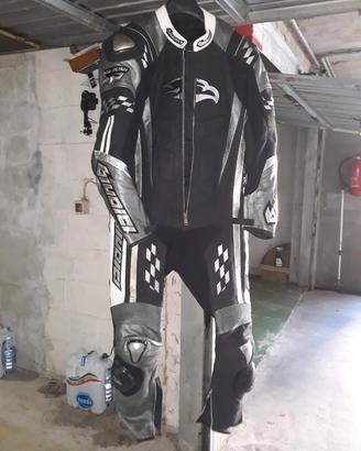 tuta moto