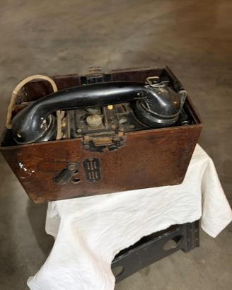 Telefono Bachelite da campo