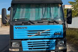 VOLVO FM7