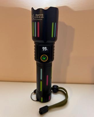 Torcia potente fascio di luce 500/600 metri