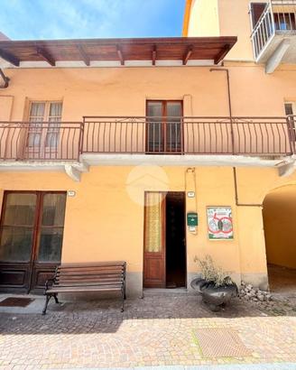 CASA SEMINDIPENDENTE A CORIO