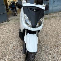 Yamaha XMax 250 - Anno 2007 - 32.568 km