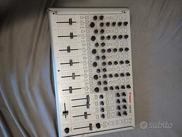 Controller Midi DJ Vestax VCM 600 