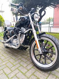 Harley Davidson sportster 883