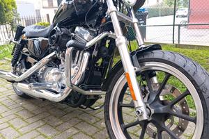 Harley Davidson sportster 883