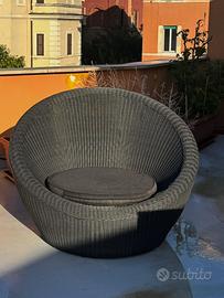 Poltrona lounge MaisondMonde in resina intrecciata