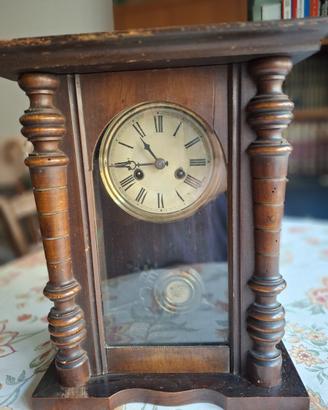Orologio in legno da tavolo anni 40