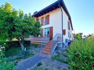 Villa di 119 m² con 3 locali e box auto doppio a L