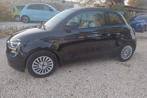 Fiat 500 500e Berlina 42 kWh Entry+Pack Tech