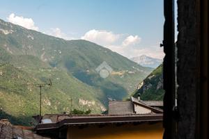 CASA SEMINDIPENDENTE A TERRAGNOLO