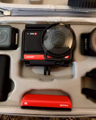 Insta360 ONE R 360 + 4K + Leica 1” Kit Completo