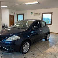 Lancia Ypsilon 1.2 69 CV 5 porte Gold