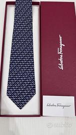 Cravatta Salvatore Ferragamo Nuova