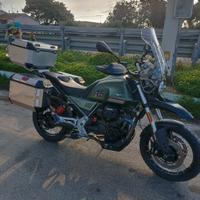 Moto Guzzi V85tt 2022