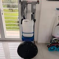 Orbot SprayBorg- macchina per pulizia pavimenti