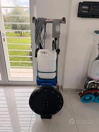 Orbot SprayBorg- macchina per pulizia pavimenti