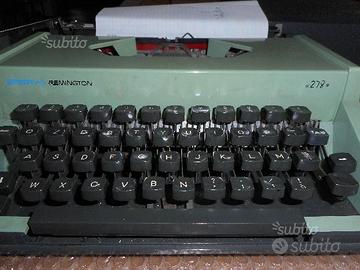 Macchina da scrivere Remington vintage