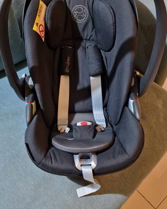 Ovetto  T i-Size cybex reclinabile + adattatori