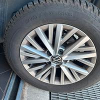 4 pneumatici invernali 215/60 R16