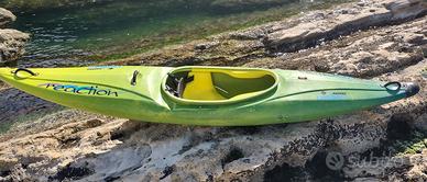 kayak rainbow reaction