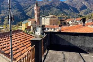 Rustico / Casale di 148 m² con più di 5 locali e b