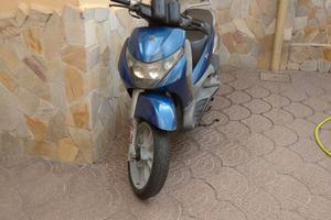 Piaggio Beverly 200