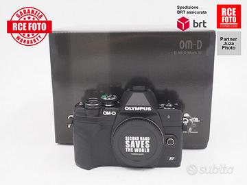 Olympus OM-D E-M10 IV