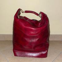 BORSA A SACCO IN PELLE BORDEAUX