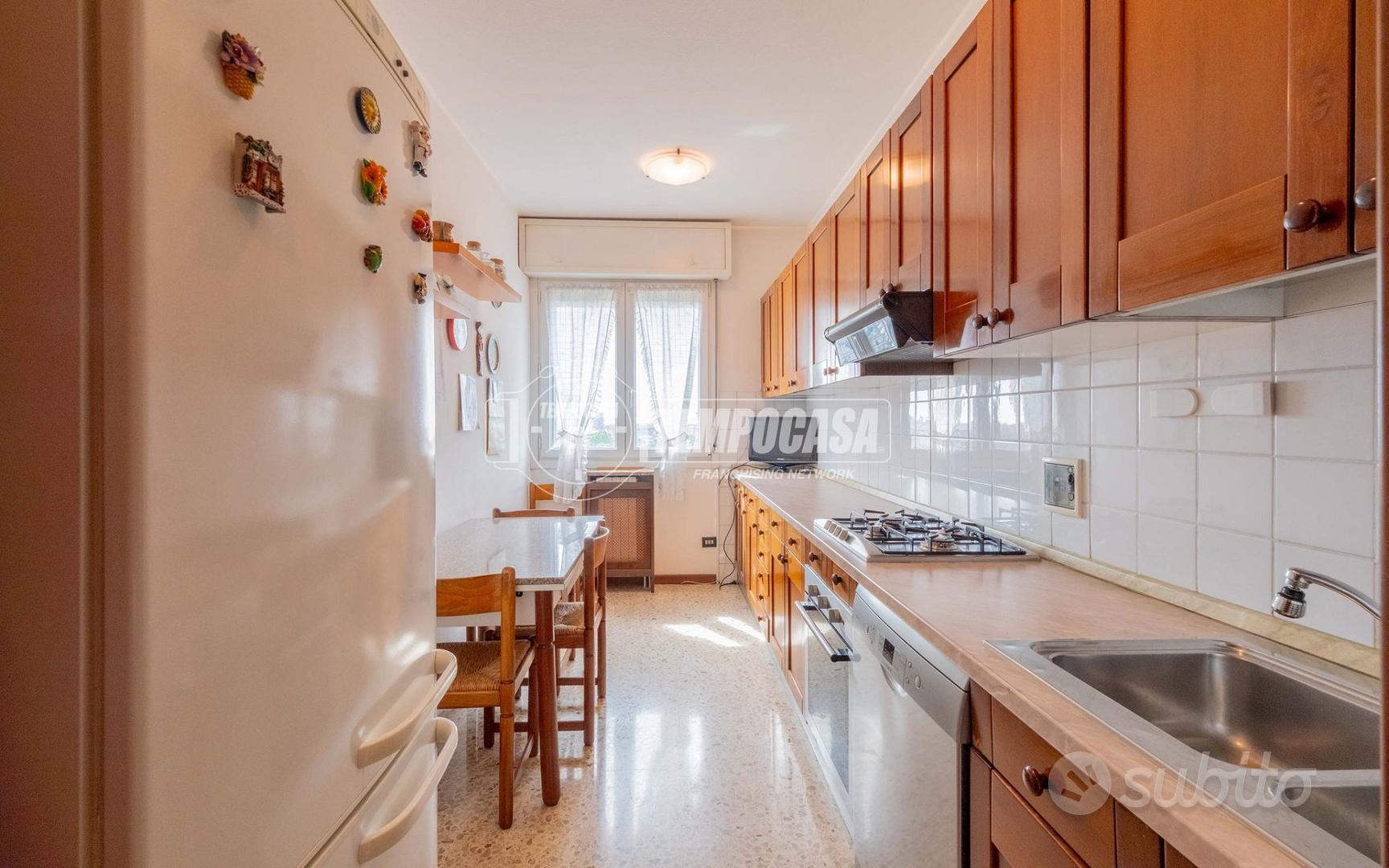 Apartment in Milano, Quartiere Ca' Granda Sud, Municipio 9 - Vista 2