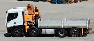 MOTRICE IVECO CON GRU