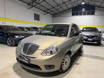 Lancia Ypsilon 1.2 69 CV 5 porte GPL Ecochic Plati