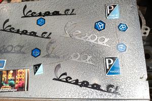scritta targhetta vespa piaggio 50 125 150 emblema